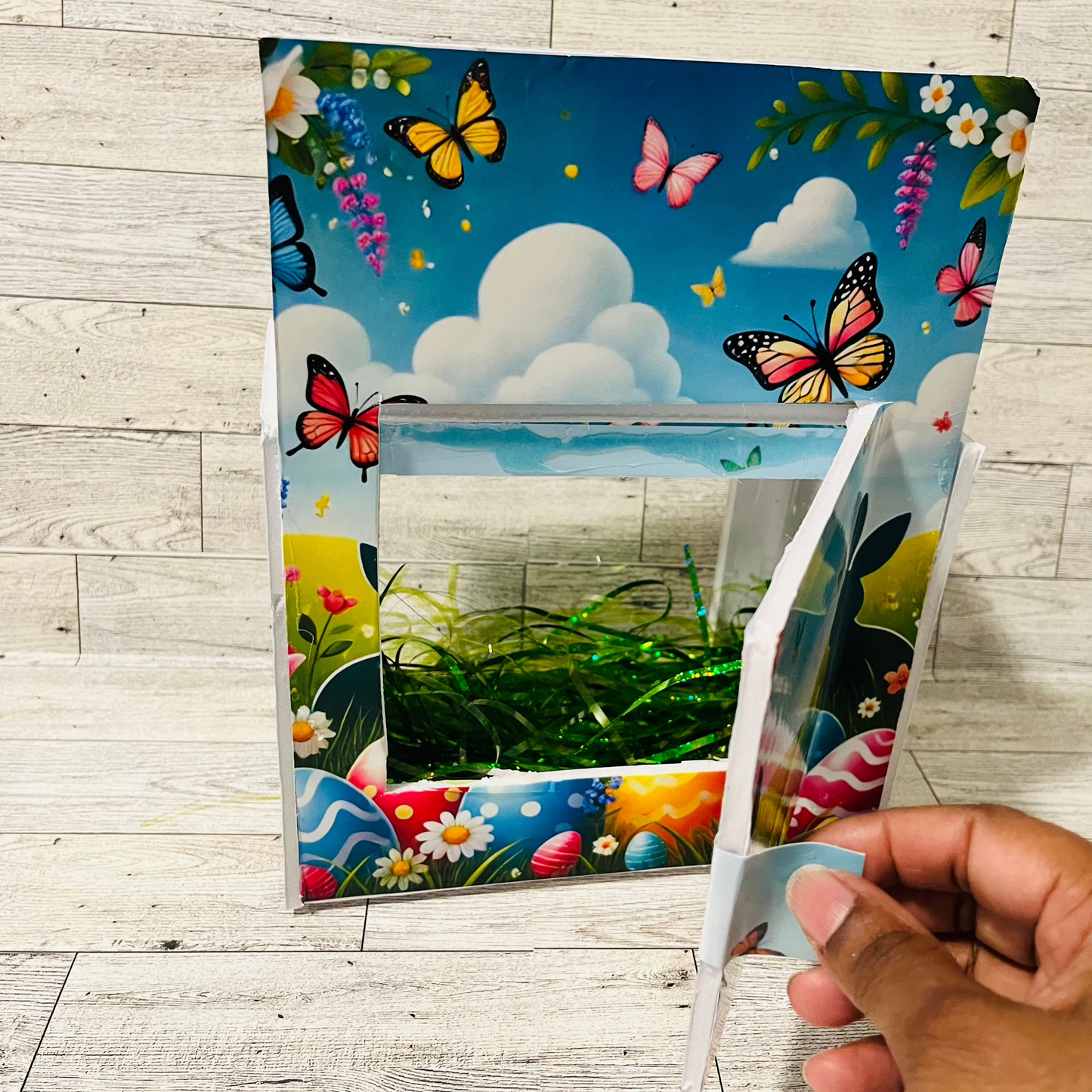 Peekaboo Easter Box