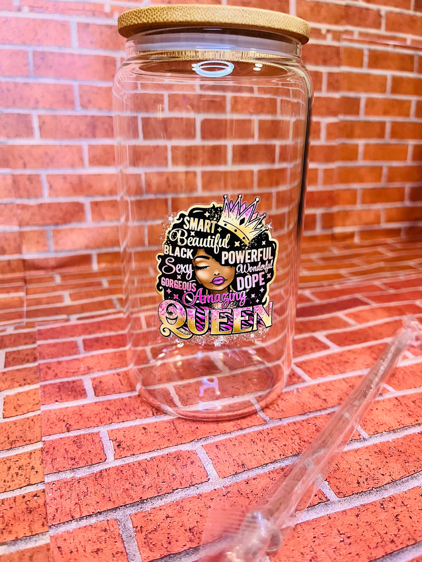 Amazing Queen 16oz glass cup